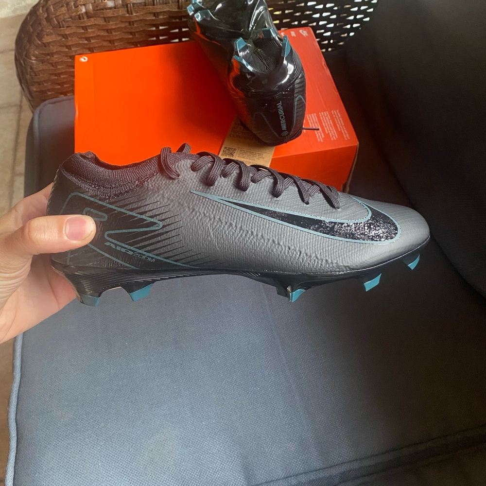 Nike Mercurial Vapor 16 FG Black Out Size 8 Men